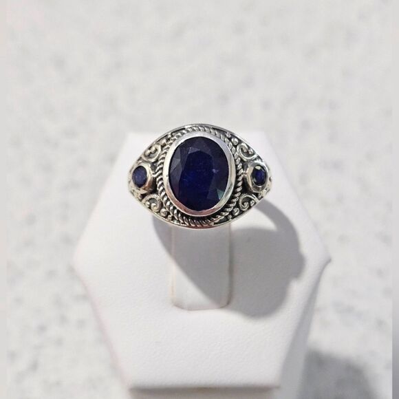 Vintage Style, Natural Sapphire, and 925 Sterling Silver Ring, Size 7 - Picture 1 of 5